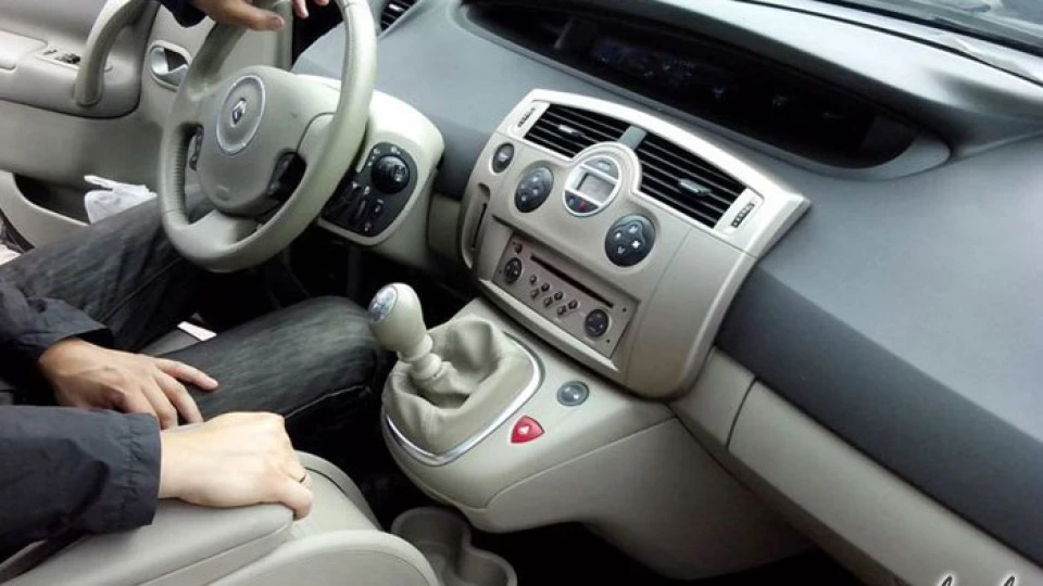 Renault Grand Scenic 1.5 dci 78kw (106ps) 2