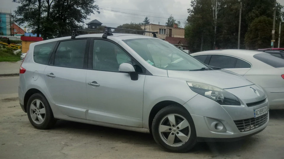 Renault Grand Scenic 1.5 dci 3