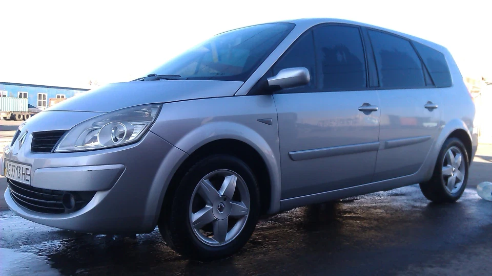 Renault Grand Scenic 1.5DCI 3