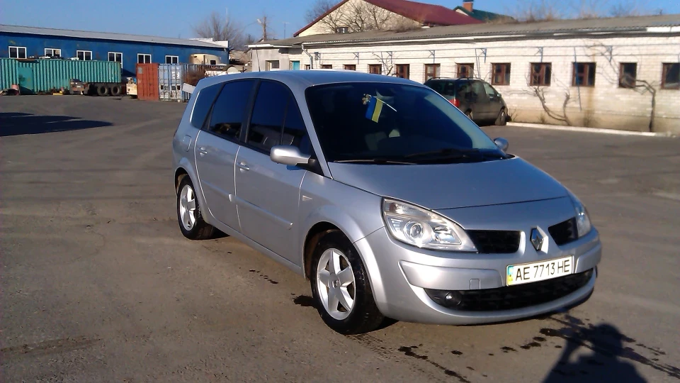 Renault Grand Scenic 1.5DCI 5