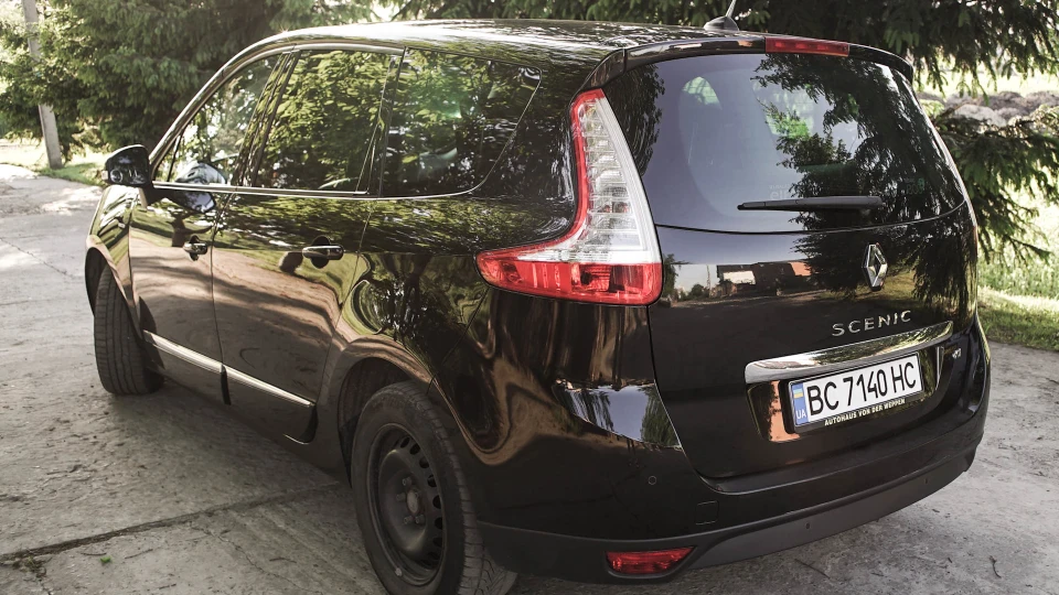 Renault Grand Scenic 1.6 dci Bose 2