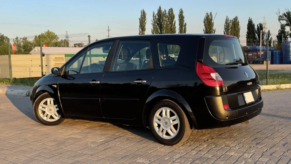 Renault Grand Scenic 1.9 dci 130hp 5