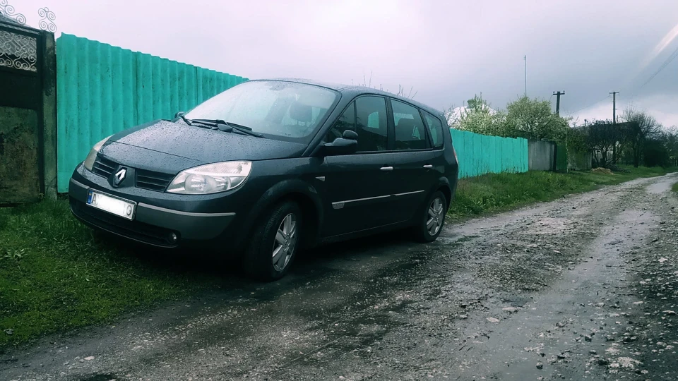 Renault Grand Scenic 2.0, бензин 135л.с. F4R 4