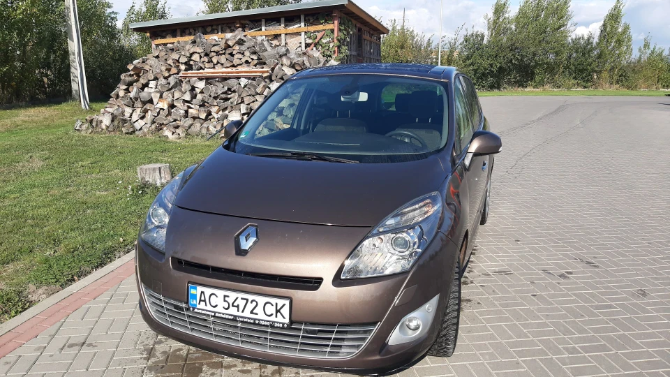 Renault Grand Scenic 2.0 dci 2