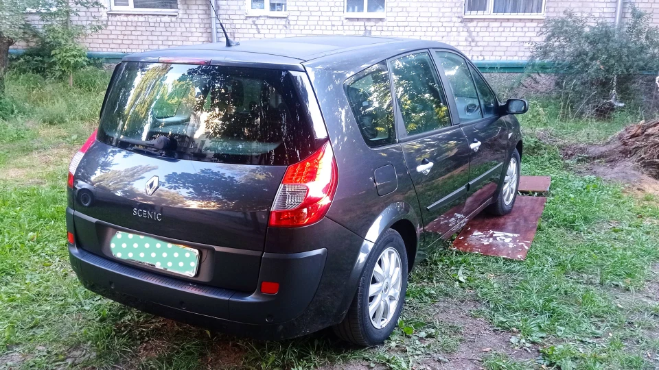 Renault Grand Scenic 2.0 газ/бензин PATRIK 4