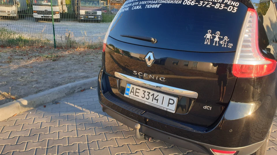 Renault Grand Scenic 2.0 турботрактор 3