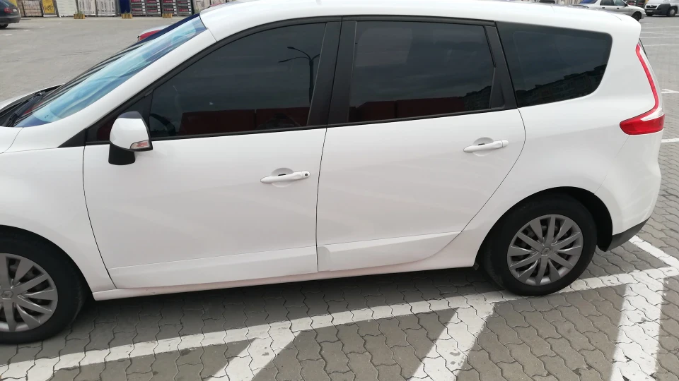 Renault Grand Scenic 2011 EDC