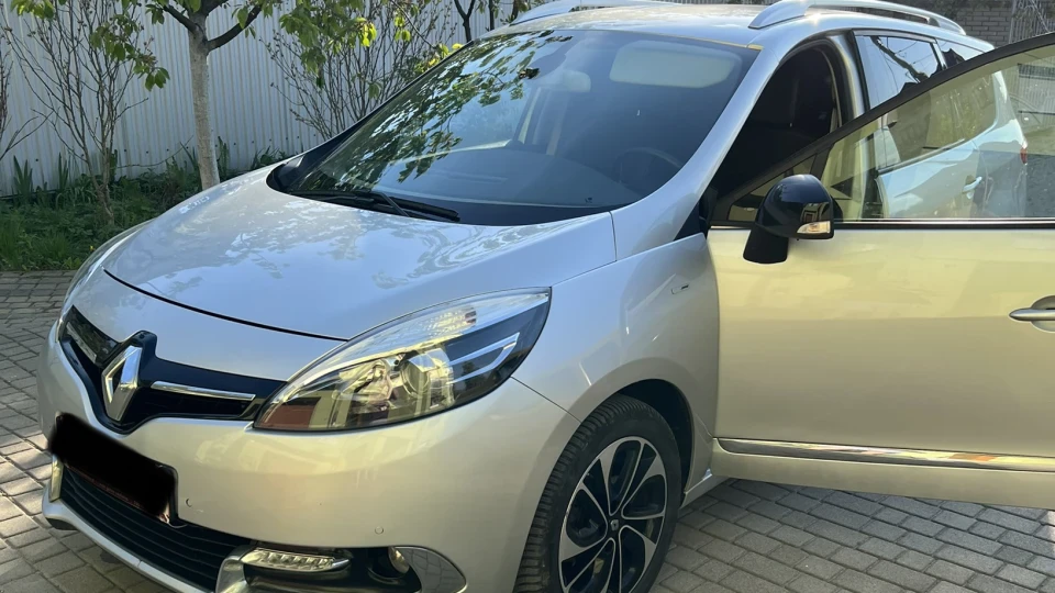 Renault Grand Scenic 2.0dCi 150 AT 360Hm Bose