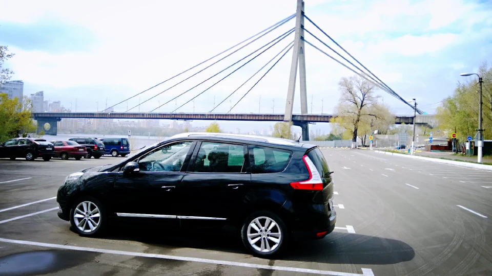 Renault Grand Scenic "Blackout" K9K636 3