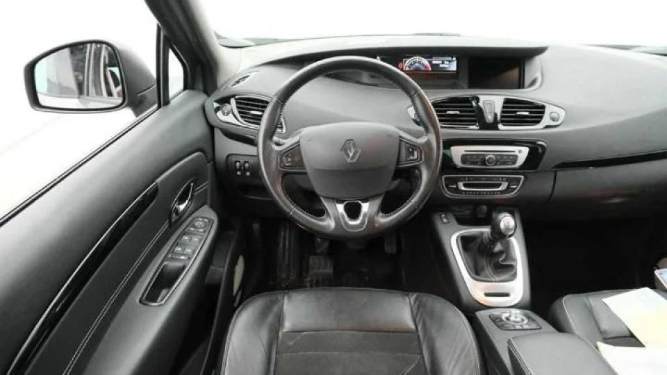 Renault Grand Scenic BOSE 1.5 dci 5