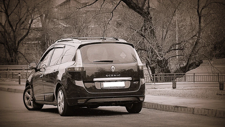 Renault Grand Scenic Bose 2