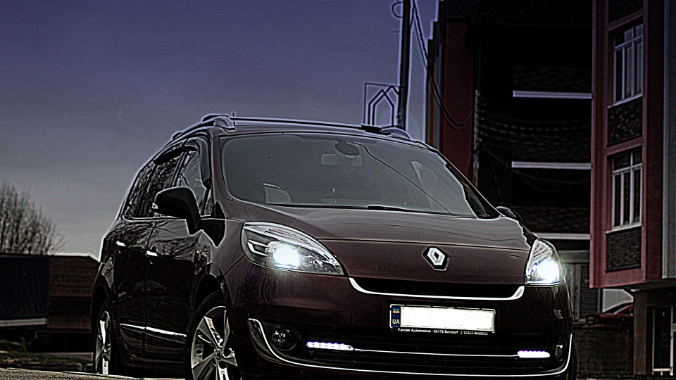 Renault Grand Scenic Bose 4