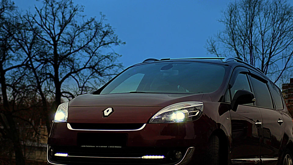 Renault Grand Scenic Bose 5