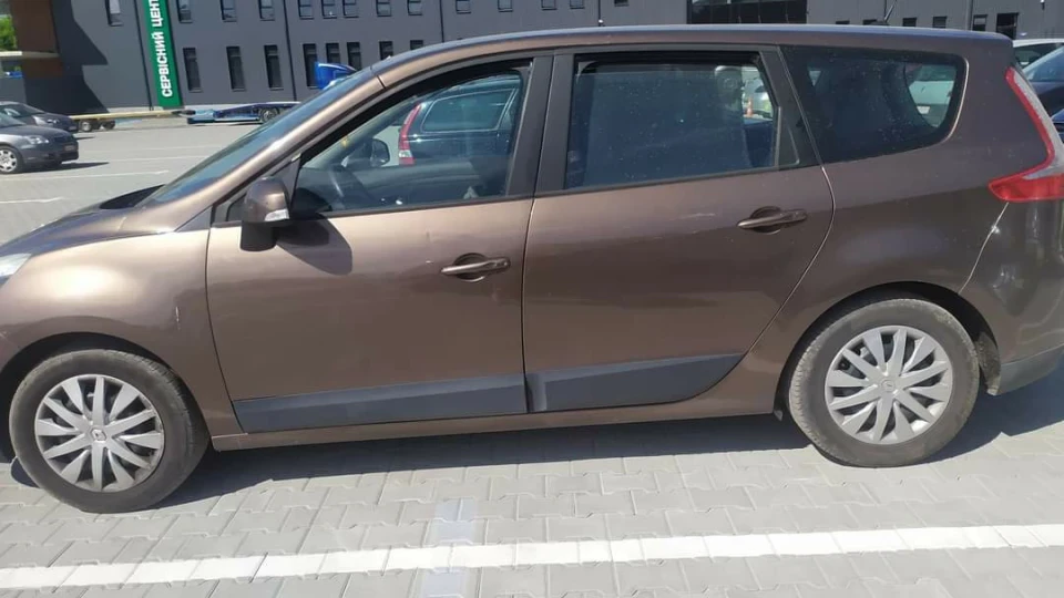 Renault Grand Scenic Дизельна мотоколяска 2