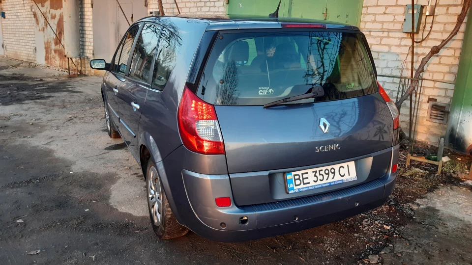 Renault Grand Scenic GrandFather 3