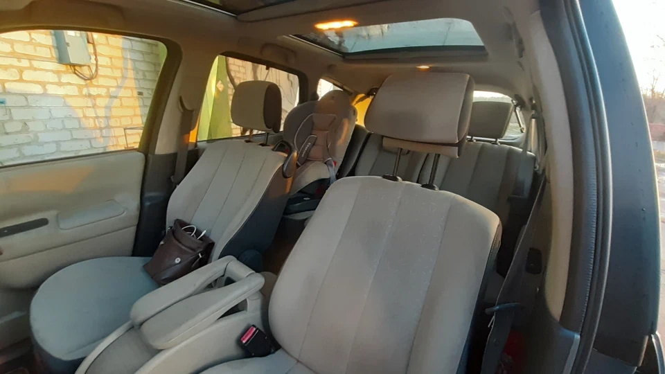 Renault Grand Scenic GrandFather 5