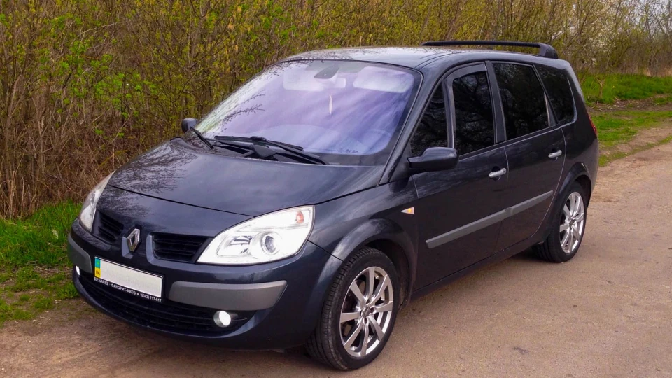 Renault Grand Scenic II 2