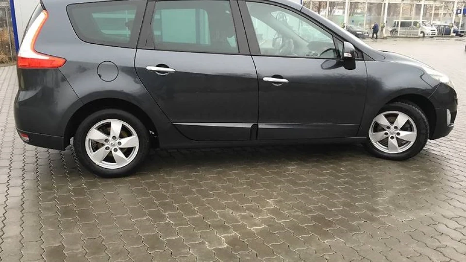Renault Grand Scenic П'ятірка 837 3