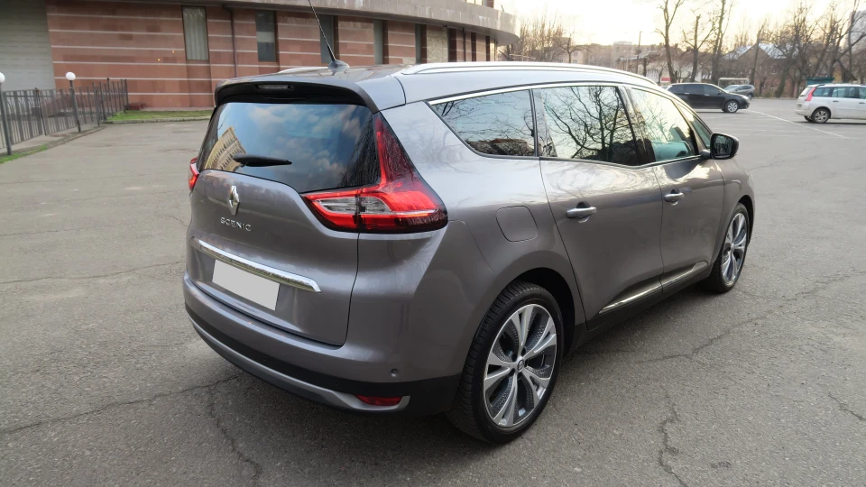 Renault Grand Scenic R9M BiTurbo 160PS 2