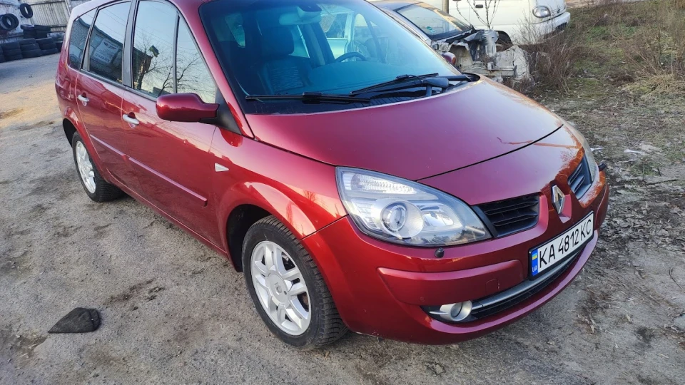 Renault Grand Scenic ☸RED☸ 3