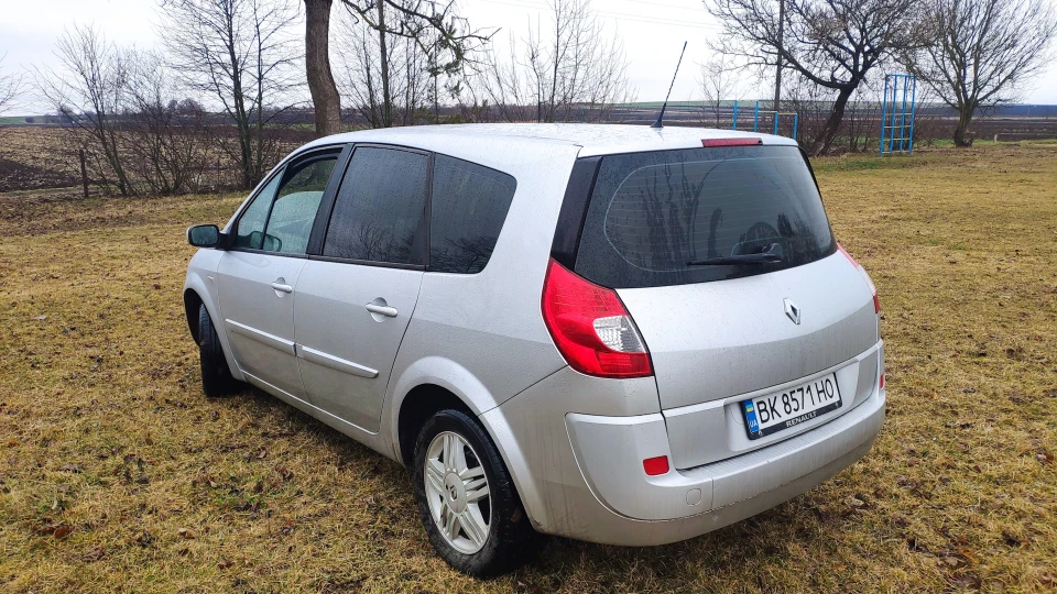 Renault Grand Scenic Senya 3