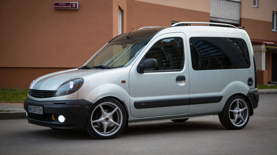 Renault Kangoo 1,6i 16v АКПП 105hp 2