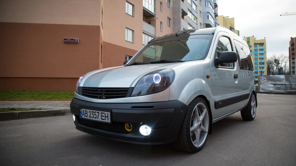 Renault Kangoo 1,6i 16v АКПП 105hp 3
