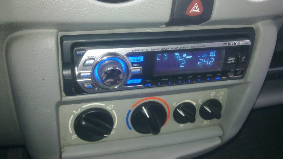 Renault Kangoo 80-ка з кондиціонером