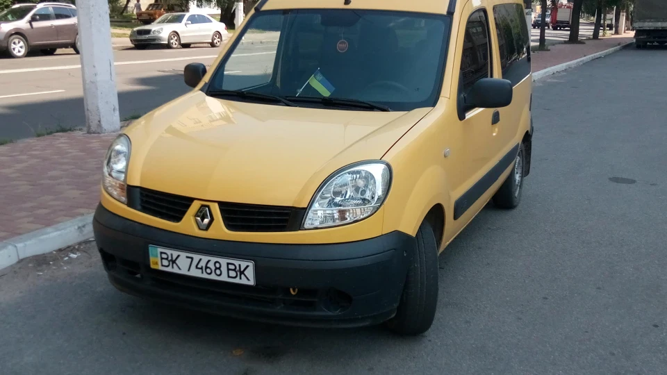 Renault Kangoo Бананового кольору 2
