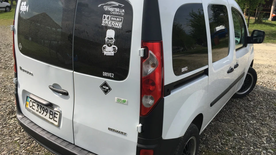 Renault Kangoo Бегемотик =)