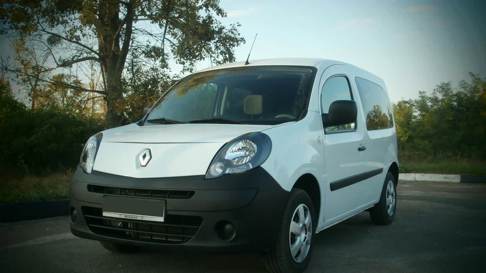 Renault Kangoo Білий KANGOO E)(TRA 5