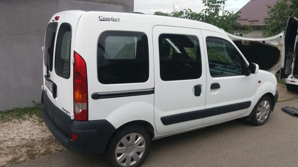 Renault Kangoo Білий кінь 5