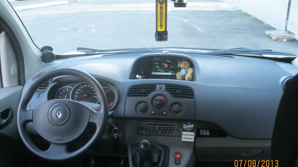 Renault Kangoo чорний металік 4