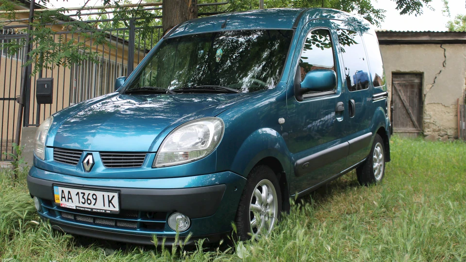 Renault Kangoo Чобіток