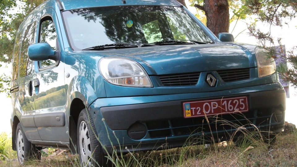 Renault Kangoo Чобіток 3