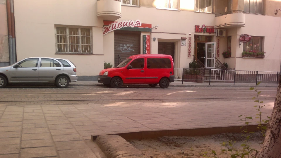 Renault Kangoo "coupe" 2