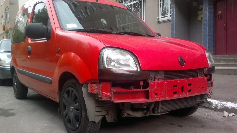 Renault Kangoo "coupe" 5