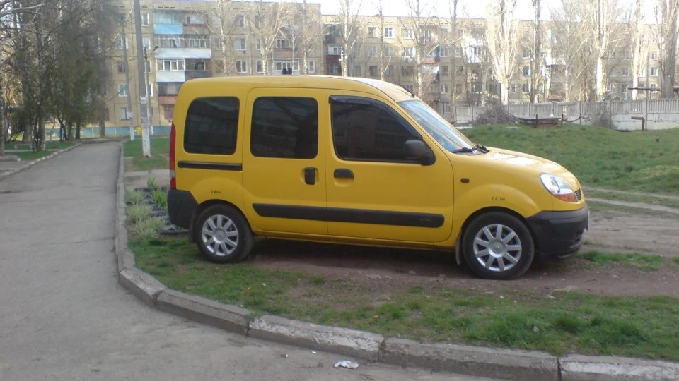 Renault Kangoo ஜ═ЛИМОН═ஜ