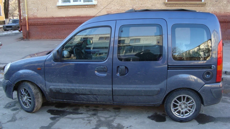 Renault Kangoo PANORAMA + AT 5