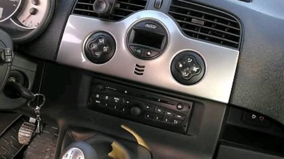 Renault Kangoo Passion car 4