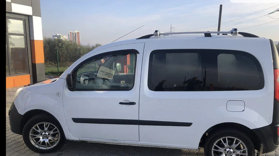 Renault Kangoo Пиріжок 3