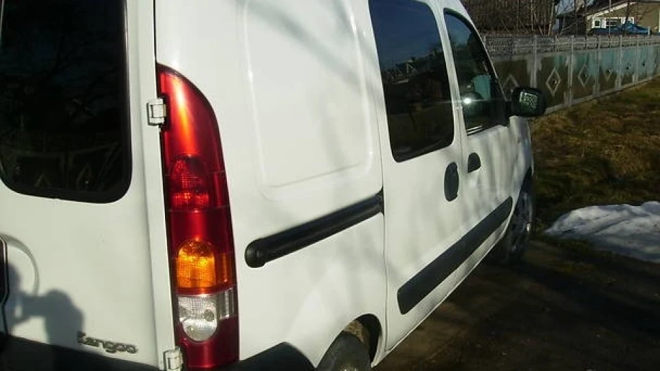Renault Kangoo Реактивний пиріжок