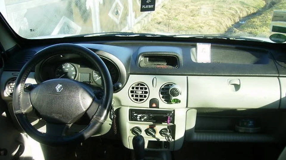 Renault Kangoo Реактивний пиріжок 5