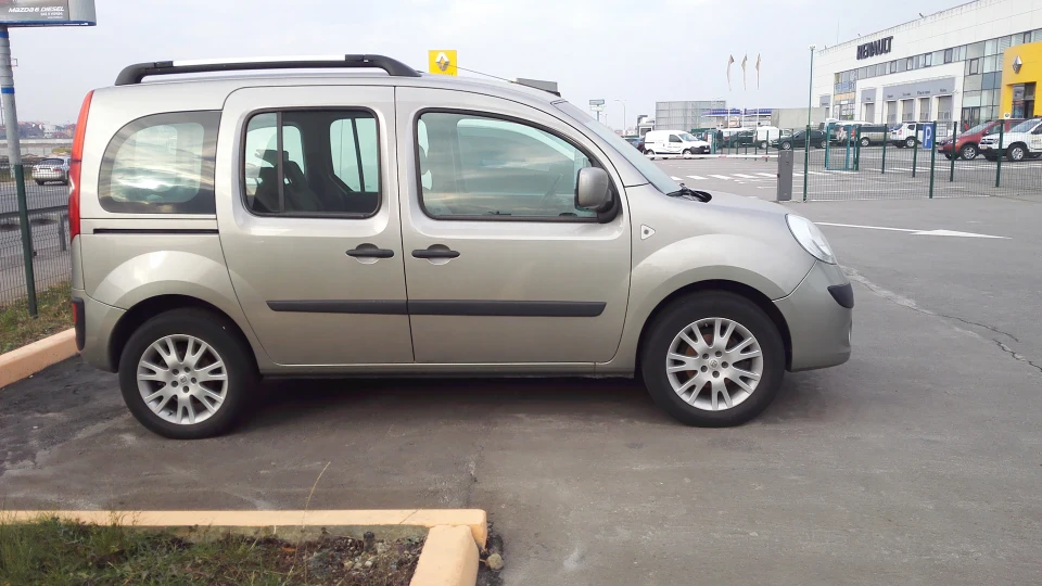 Renault Kangoo Сірий металік 1,5 DCI 3