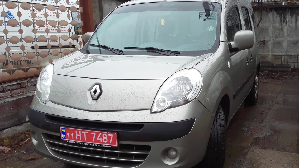 Renault Kangoo Сірий металік 1,5 DCI 4