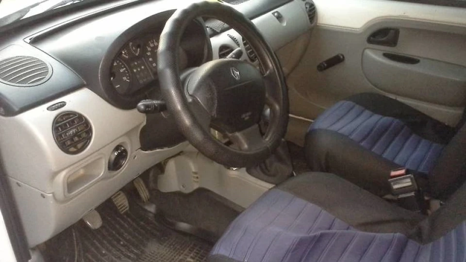 Renault Kangoo Тракторець 3