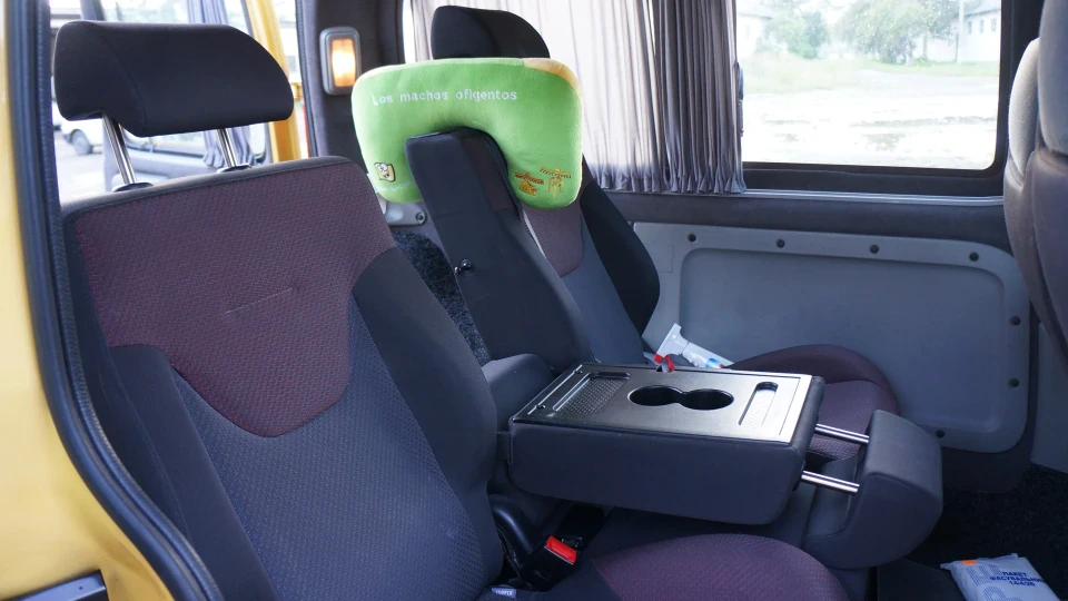 Renault Kangoo Жовтий чебурек.Значинкою 4