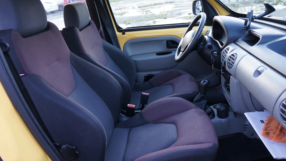 Renault Kangoo Жовтий чебурек.Значинкою 5