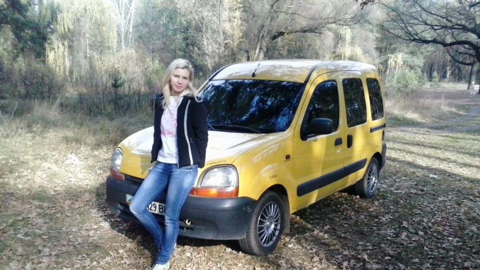 Renault Kangoo Жовтий)