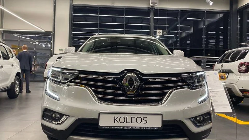 Renault Koleos Перловий білий ;)